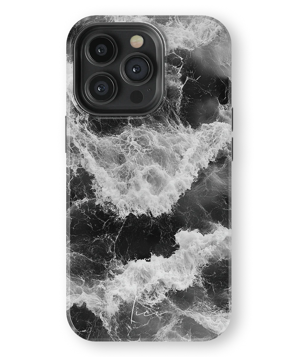 Schwarzer Sturm - iPhone 13 Pro