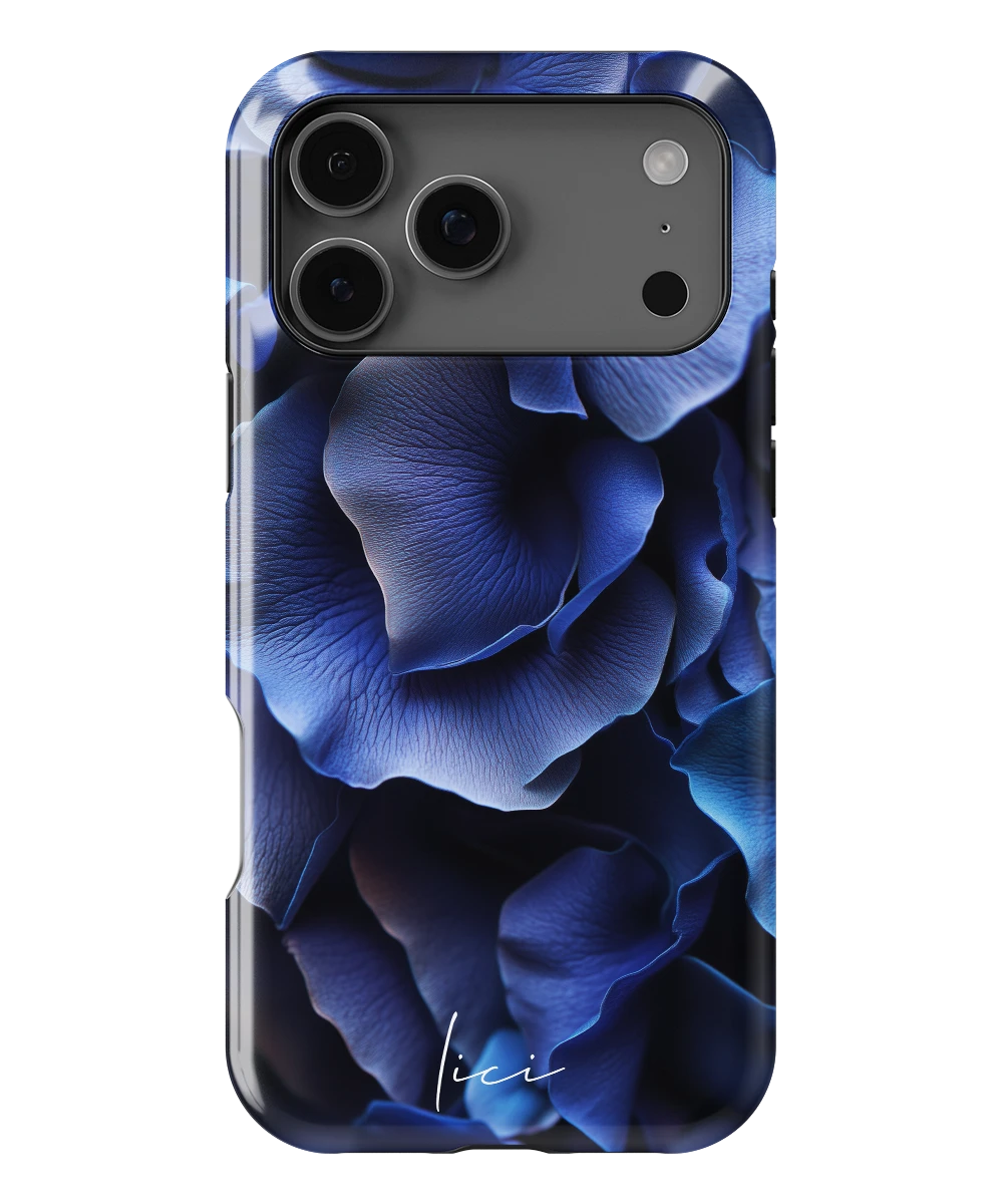 Rose Petals - iPhone 17 Pro Max